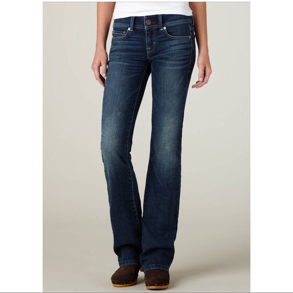 SALE‼️2 for 20.  American Eagle slim boot jeans